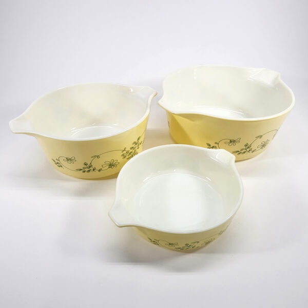20241013_152655 Pyrex Shenandoah Casserole Set of Three, USA, 1980s