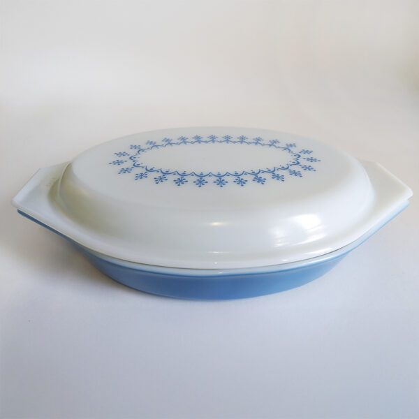 Divided Casserole, Corning Pyrex Blue Garland Snowflake, USA c. 1970s Divided Casserole, Corning Pyrex Blue Garland Snowflake, USA c. 1970s